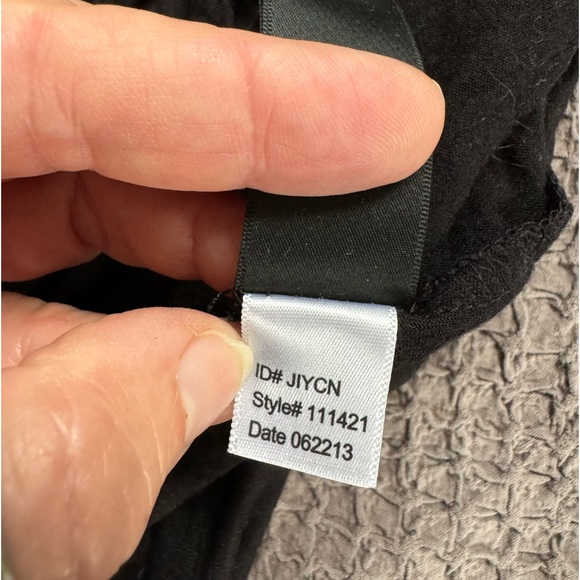 Vintage Nicole Miller long nightgown. EUC - Picture 6 of 10